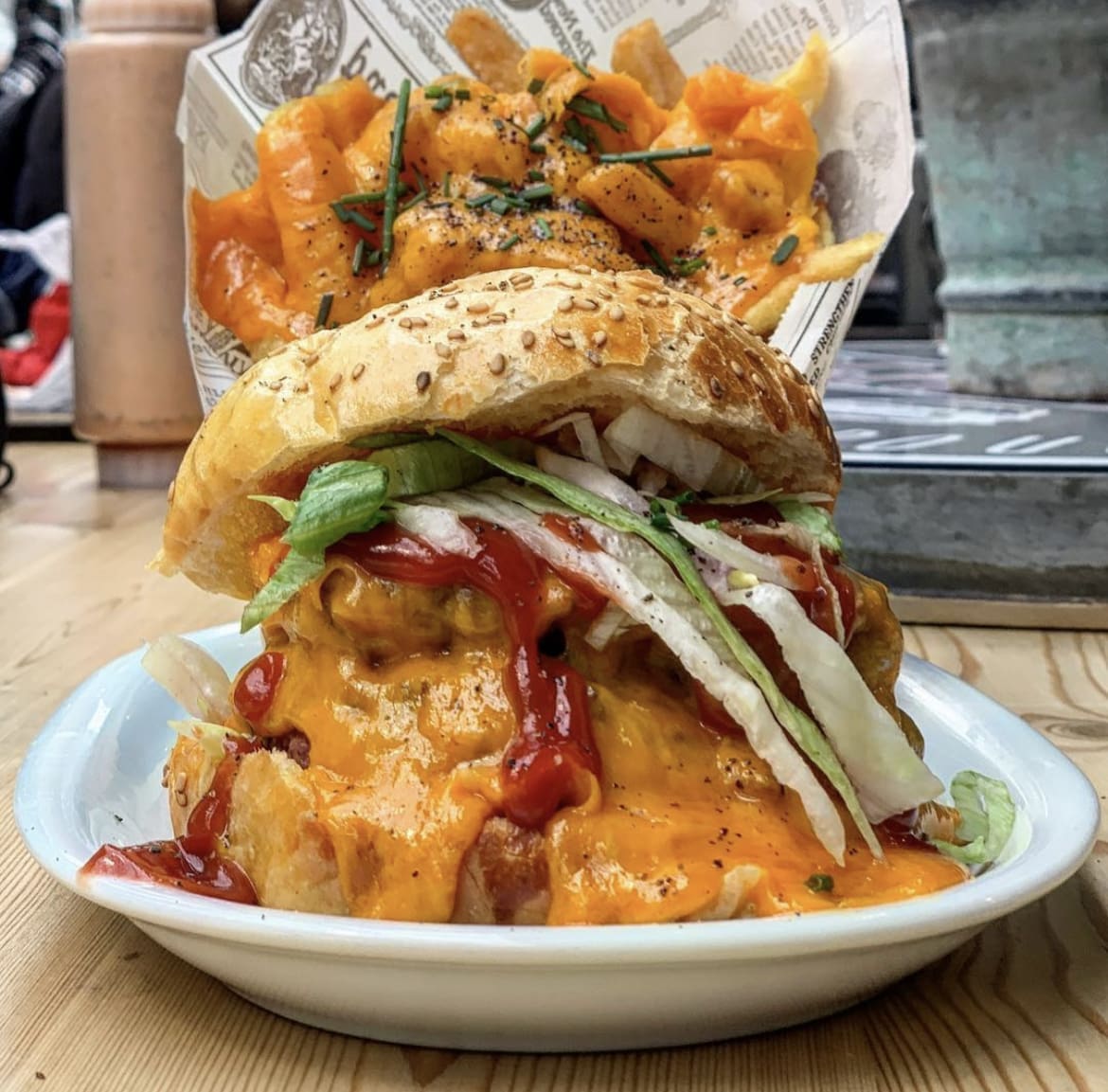 Angus cheeseburger at Marche Des Enfants